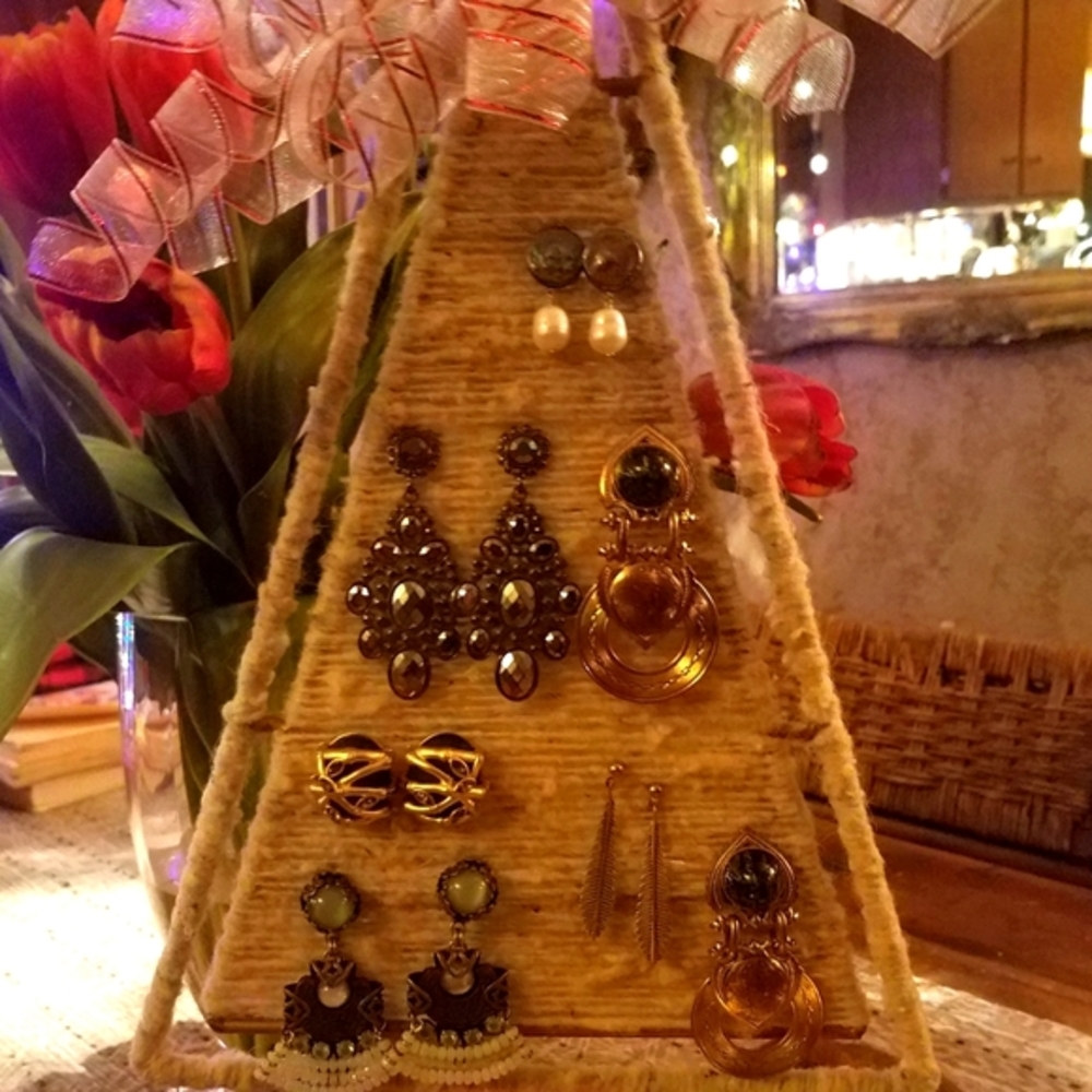 Earrings Stand, 2 Sided Evergreen Shape,NWOT🎄🎄